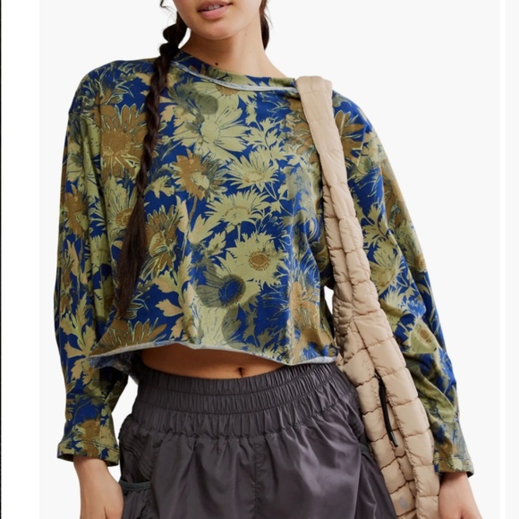 NWT - FP Movement Inspire Layer Print Floral Boxy Tee XS - Picture 2 of 16